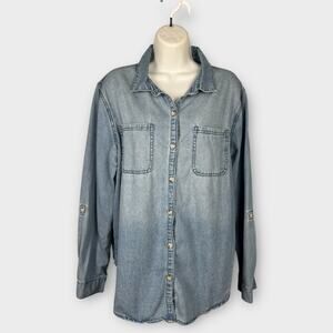 Women's XL Light Wash Denim Jean Blouse Top Roll Tab Sleeves Classic Staple